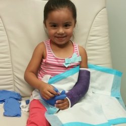 Next Level Urgent Care | Cypress - Casting a patient