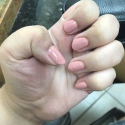 Lisa Nails - My gel manicure.