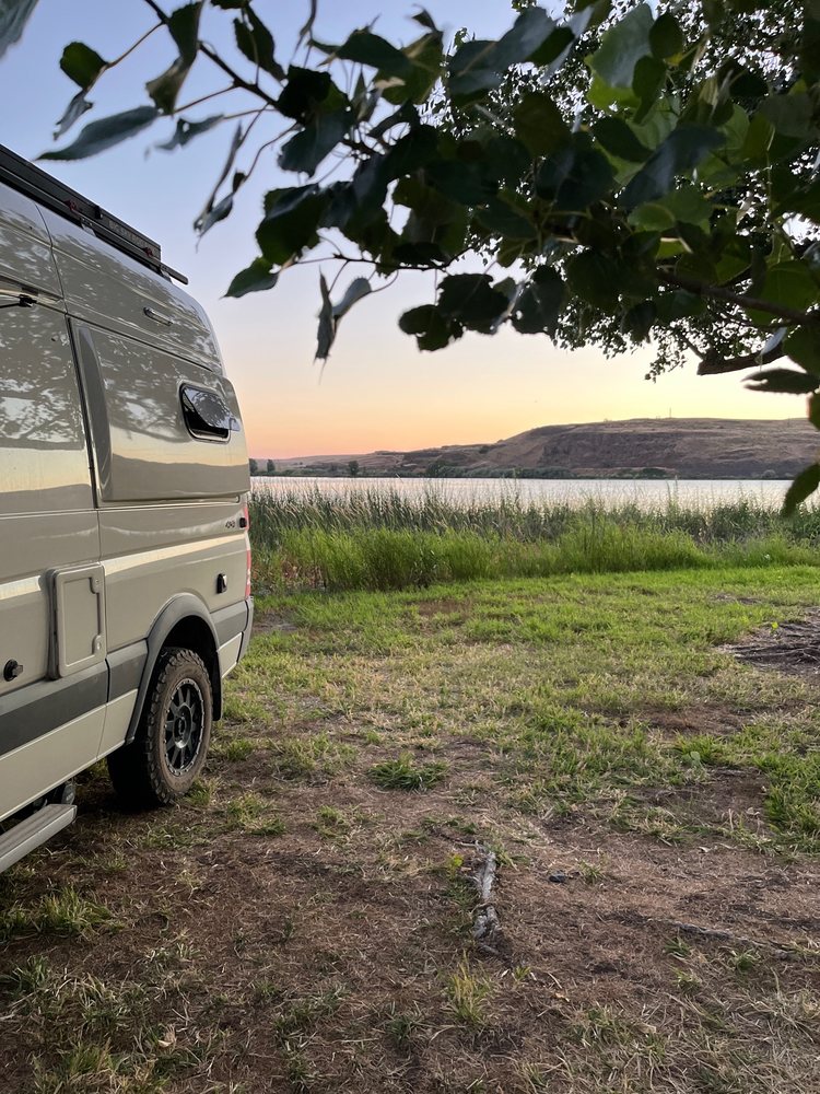 SPRAGUE LAKE RESORT Updated September 2024 13 Reviews 1999