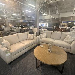 R & R Furniture and Mattress