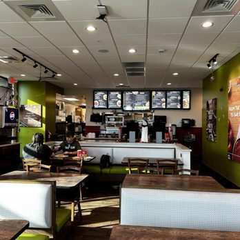 Fazoli's - The dining area - Italian Near Me - Lutz, Florida
