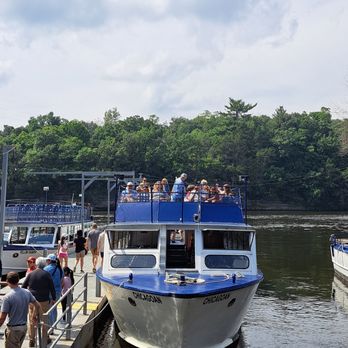 Dells Boat Tours - Boat Tours Near Me - Wisconsin Dells, Wisconsin