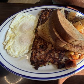 Bluebird Cafe - Corn beef hash - Diners Near Me - Wakefield, Rhode Island