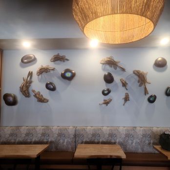 Ari's Thai Eatery - The interior - Thai Near Me - Azusa, California