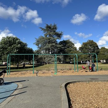 Green Lake Park - Big kid swings - Parks Near Me - Seattle, Washington