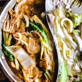 Zu Hot Pot - Split hot pot: Chinese Herb with mild spice and Japanese Style Thai Curry with medium spice. - Hot Pot Near Me - Albuquerque, New Mexico