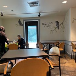 Raven's Cafe d'Art