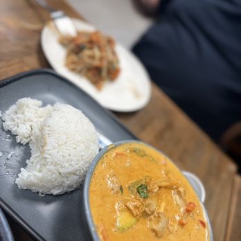 Le Thai - Three Flavor Curry - Thai Near Me - Las Vegas, Nevada Le Thai - Three Flavor Curry - Thai Near Me - Las Vegas, Nevada
