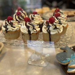 The Able Baker - Birthday cupcakes