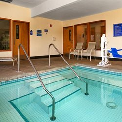 Best Western Dallas Inn & Suites