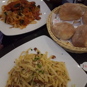 Elio Pizzeria - Pizza Near Me - Montreal, Quebec