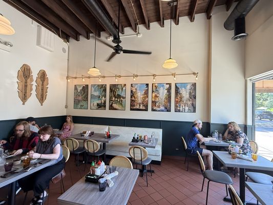 Bayan Ko Diner by null