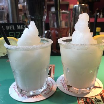 Rosa Negra - Frozen margaritas... cheap and good! - Mexican Near Me - Barcelona, B Rosa Negra - Frozen margaritas... cheap and good! - Mexican Near Me - Barcelona, B