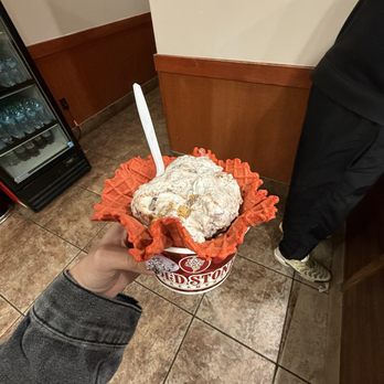 Cold Stone Creamery - Ice Cream & Frozen Yogurt Near Me - Fresno, California Cold Stone Creamery - Ice Cream & Frozen Yogurt Near Me - Fresno, California