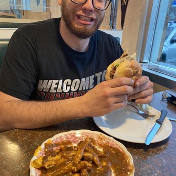 Roscoe Diner - Poutine style fries and grilled bbq chicken sandwich but they forgot the bacon which made boy crazy - Diners Near Me - Roscoe, New York Roscoe Diner - Poutine style fries and grilled bbq chicken sandwich but they forgot the bacon which made boy crazy - Diners Near Me - Roscoe, New York