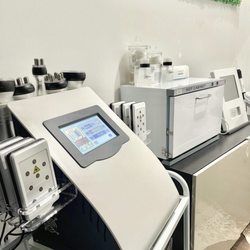 Skin Dripp - Ultrasound Cavitation and OxyGeneo are a few services we love treating our clients with!