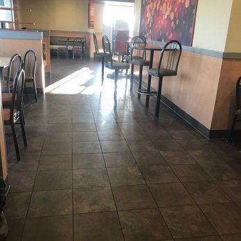 McDonald's - Empty - Fast Food Near Me - Lindsay, California