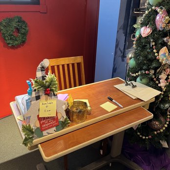 Kris Kringl - Holiday Decorations Near Me - Leavenworth, Washington