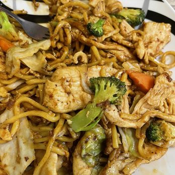 Thai Curry Restaurant - Pad Thai with vegetables - Thai Near Me - Houston, Texas Thai Curry Restaurant - Pad Thai with vegetables - Thai Near Me - Houston, Texas