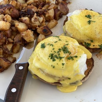 Katie's Kitchen - Eggs Benedict with a side of potatoes - Breakfast & Brunch Near Me - Des Plaines, Illinois