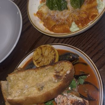 Five Kitchen & Bar - New American Near Me - Cincinnati, Ohio