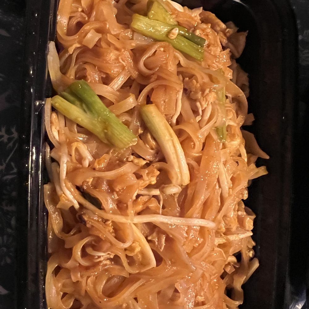 Sunee Thai & Lao Kitchen - Pad Thai - Thai Near Me - Portland, Oregon Sunee Thai & Lao Kitchen - Pad Thai - Thai Near Me - Portland, Oregon