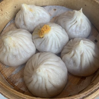 Lao Wu Authentic Shanghai Dumpling - Crab roe pork soup dumpling 5/5 - Shanghainese Near Me - Edison, New Jersey