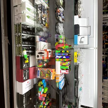 Gateway Smoke - Vape Shops Near Me - Oakland, California