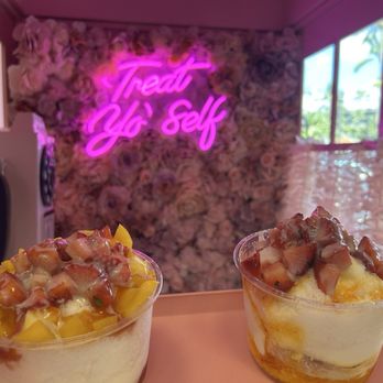 Kawaii Ice Wave - Strawberry lilikoi and Strawberry mango ice waves - Shaved Ice Near Me - Mililani, Hawaii