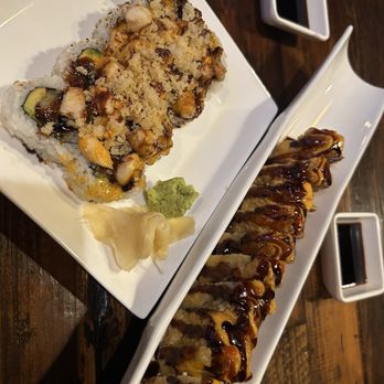 Hole in the Wall Sushi - baked roll with chicken Fried Fire Cracker - Sushi Bars Near Me - Alpharetta, Georgia Hole in the Wall Sushi - baked roll with chicken Fried Fire Cracker - Sushi Bars Near Me - Alpharetta, Georgia