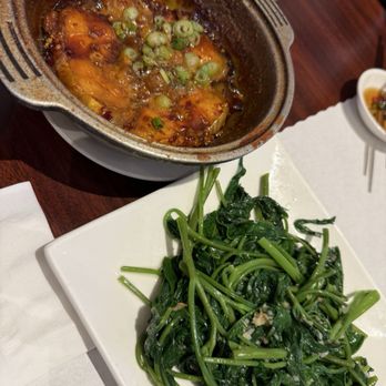 Hien Thanh Restaurant - Cá kho và rau muốn xào - Vietnamese Near Me - Westminster, California