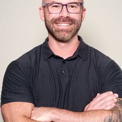 Sloan Optometry - Meet Dr. Sloan, he is our amazing Optometrist!