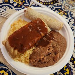 Taco and tamale plate Taco and tamale plate