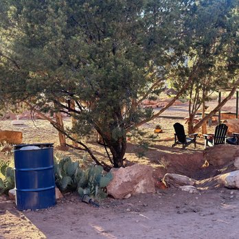 Zion View Camping - -Volley ball net  -Tether ball  -Common area  -BBQ  -Children Sand Toys - Campgrounds Near Me - Hildale, Utah