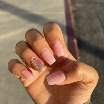 Bellachio Studio Salon - Nail Salons Near Me - San Jose, California