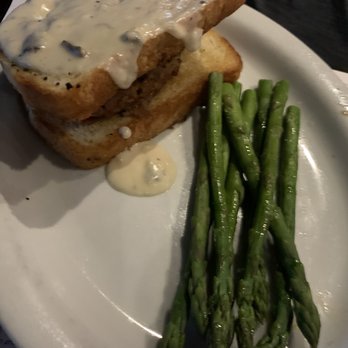 Killingtons Restaurant & Pub - Meatloaf sandwich - American Near Me - Huntersville, North Carolina Killingtons Restaurant & Pub - Meatloaf sandwich - American Near Me - Huntersville, North Carolina