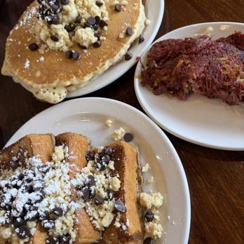 Kihei Caffe Lahaina - French toast, pancakes and corned beef & hash - Breakfast & Brunch Near Me - Lahaina, Hawaii