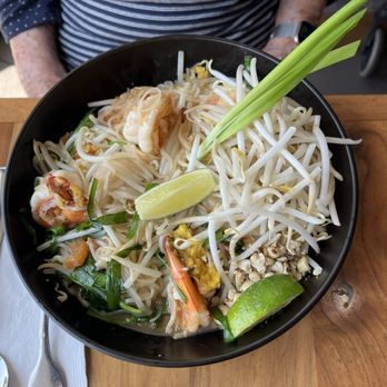 Plern Thai Cafe - Thai Near Me - Lake Forest, California Plern Thai Cafe - Thai Near Me - Lake Forest, California