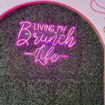 Madres Brunch - Sign - Breakfast & Brunch Near Me - Placentia, California