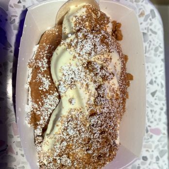 Minuto Bauli - Small minuto filled with vanilla ice cream and caramel crumble - Bakeries Near Me - New York, New York