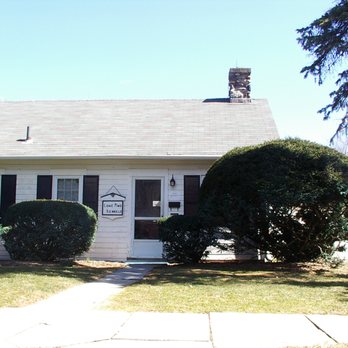 Lone Pine Kennels - Kennel Building - Pet Sitting Near Me - Greenwich, Connecticut Lone Pine Kennels - Kennel Building - Pet Sitting Near Me - Greenwich, Connecticut
