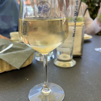 Eiscafé Dante - Pinot Grigio - Ice Cream & Frozen Yogurt Near Me - Harsefeld, NI Eiscafé Dante - Pinot Grigio - Ice Cream & Frozen Yogurt Near Me - Harsefeld, NI