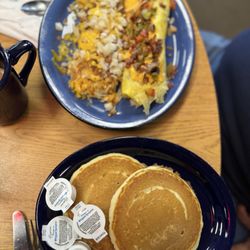 Tommy's  Restaurant - Denver omelet and pancakes