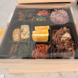 Big lunchbox! Big lunchbox!