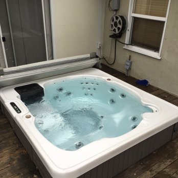 Summit Pool & Spa - Sparkling clean spa - Pool Cleaners Near Me Summit Pool & Spa - Sparkling clean spa - Pool Cleaners Near Me