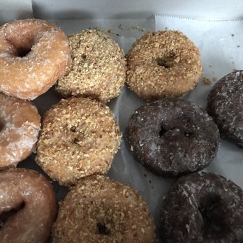 Dunk Donuts - The glazed cake are soooooo soft!!!! - Donuts Near Me - Melrose Park, Illinois