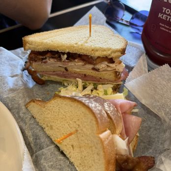 Drake's Bistro - The Classic Club - Sandwiches Near Me - St Augustine, Florida