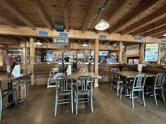 Apple Valley Mountain Village & Cafe by null