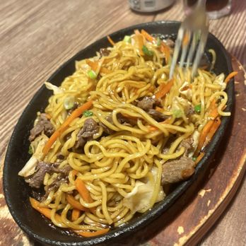 Kaiyo Sushi and Bar - Beef yakisoba - strange flavors, won't order again - Japanese Near Me - Mansfield, Texas