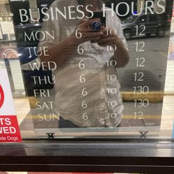 Speedy's Convenience Store - We got here just in time, several people have tried to enter the store in the 15 minutes since it closed